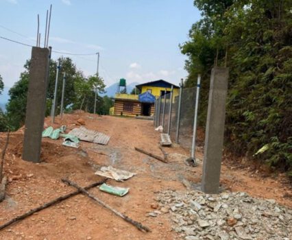Hekwerk rond Swabalambi dovenschool