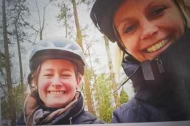 Hike en Liesette bezoeken Diyo-veldwerkers